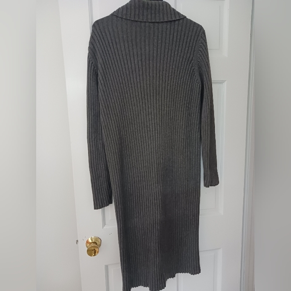 Jones Wear Gray Buttoned Cardigan - Picture 3 of 5